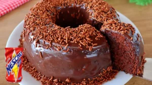 Bolo de Chocolate Fofo e Molhadinho com Apenas 2 Ovos