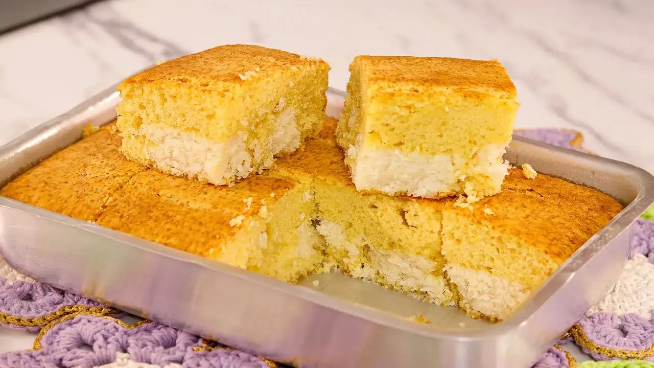 Bolo de Fubá Recheado com Cocada: Fácil e Rápido Para o seu  Café