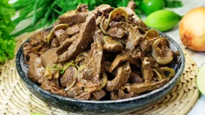 Fígado com Jiló: O Sabor de Minas em Cada Mordida Veja