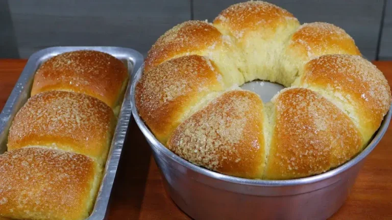Pão Caseiro Macio Que Parece Algodão: Aprenda a Fazer Esse Delicioso Pão que Derrete na Boca