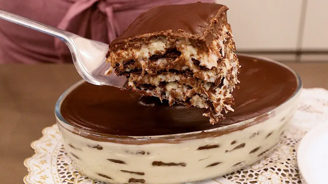 Pavê Prestígio Cremoso: A Sobremesa Perfeita para Coco e Chocolate