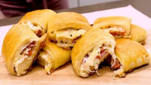 Salgadinho de Presunto e Queijo: Receita Simples para Qualquer Hora
