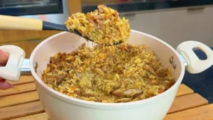 Arroz com Fraldinha Desfiada: Receita Simples e Irresistível para o Almoço