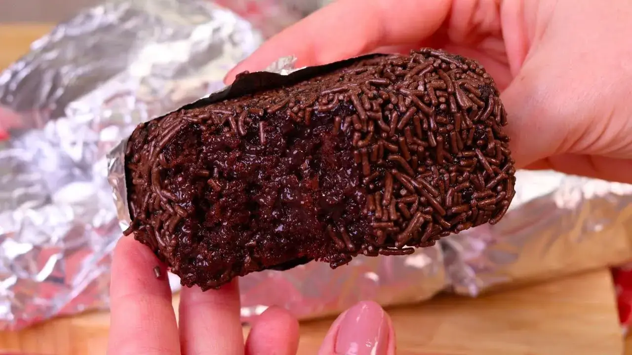 Bolo Gelado de Brigadeiro Cremoso: O Bolo Mais Saboroso para Qualquer Momento