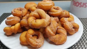 Rosquinha de Vinagre Frita: Uma Receita Simples e Deliciosa para Acompanhar o Café