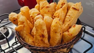 Biscoito de Polvilho Frito: Crocante e Saboroso, Sem Estourar