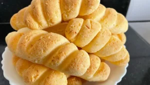 Biscoito de Queijo Caseiro: Receita Fácil e Deliciosa que Derrete na Boca