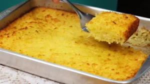 Bolo de Aipim com Coco Tradicional: Textura Surpreendente e Fácil de Fazer