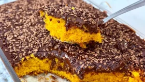 Bolo de Cenoura com Chocolate: Receita Fácil, Fofinha e Equilibrada