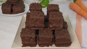 Bombom de Bolo de Cenoura: Receita Fácil com Recheio Cremoso de Brigadeiro