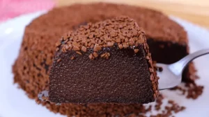 Brigadeirão de Chocolate Cremoso: O Melhor para Apaixonados por Sobremesas