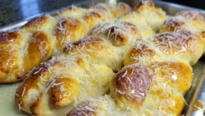 Pão Doce Caseiro com Leite Condensado e Coco: Delicioso e Perfeito para o Café da Tarde