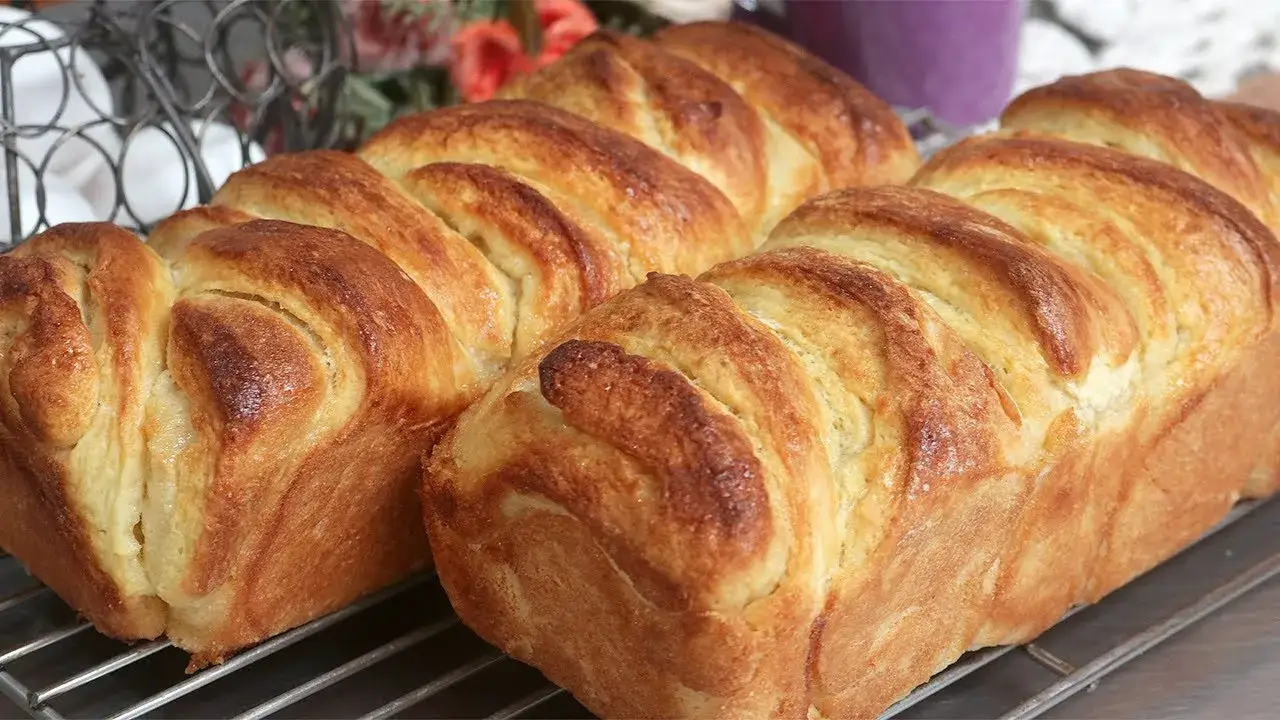 Pão de Manteiga Fofinho: Receita Sem Sovar Veja