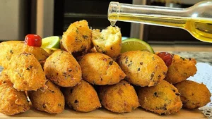 Bolinho de Bacalhau Tradicional: Receita Fácil e Saborosa para Fazer em Casa