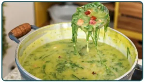 Caldo Verde com Bacon e Calabresa: Receita Saborosa Para Noites Frias