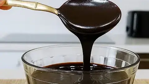 Cobertura de Chocolate Cremosa Para Qualquer Bolo: Vamos Aprender?