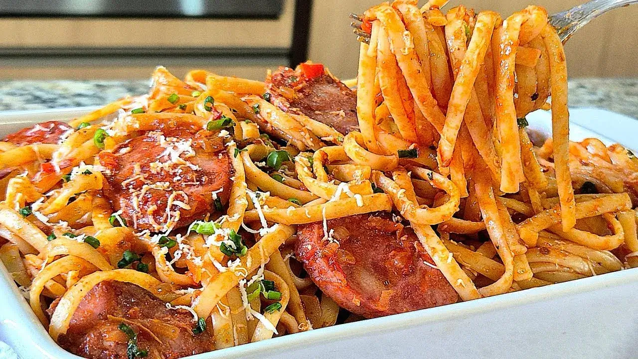 Macarronada com Calabresa: Receita Prática e Cheia de Sabor Veja