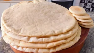 Massa de Pizza Caseira Profissional: Receita Simples e Econômica para Seu Lanche