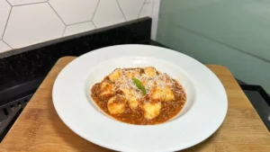 Nhoque de Batata com Molho Bolonhesa: Passo a Passo Completo