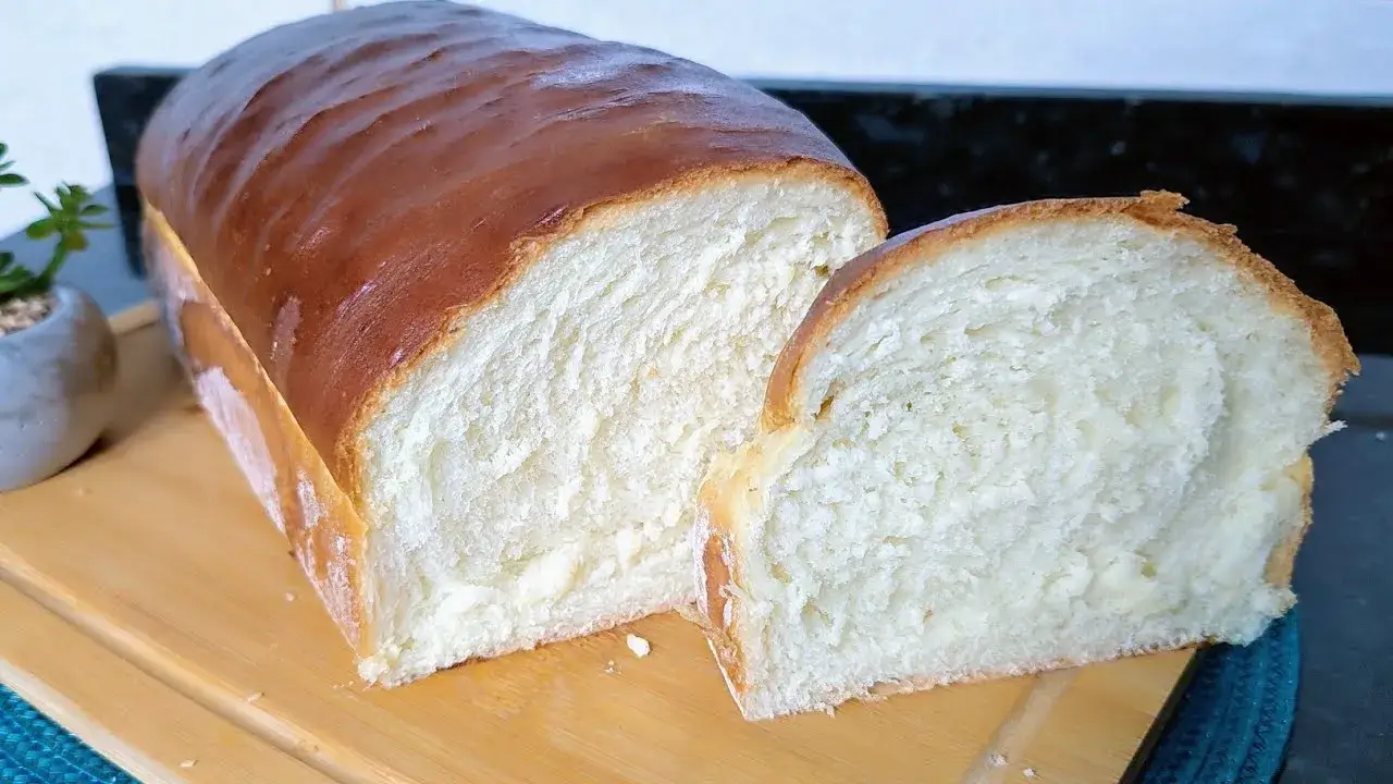 Pão Caseiro Fofinho e Econômico: Receita Fácil para o Café da Tarde