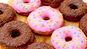 Donuts Caseiros Fáceis: Aprenda a Fazer a Receita de Donuts Mais Fofinha