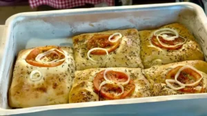 Joelho Recheado com Presunto, Queijo e Tomate: Receita Fácil e Saborosa