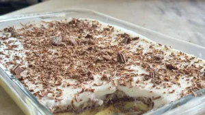 Pavê Clássico Fácil e Econômico com Biscoito Champanhe