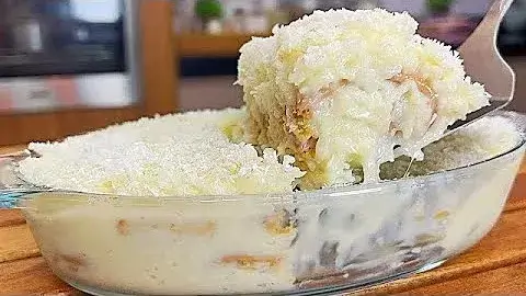 Pavê de Coco Fácil Com Leite Condensado e Bolacha Maizena