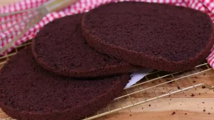 Massa de Bolo de Chocolate Fofinho e Saboroso
