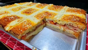 Torta de Calabresa com Massa Especial