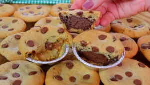 Empadinha de Cookie Recheada: Crocante por Fora e Macia por Dentro