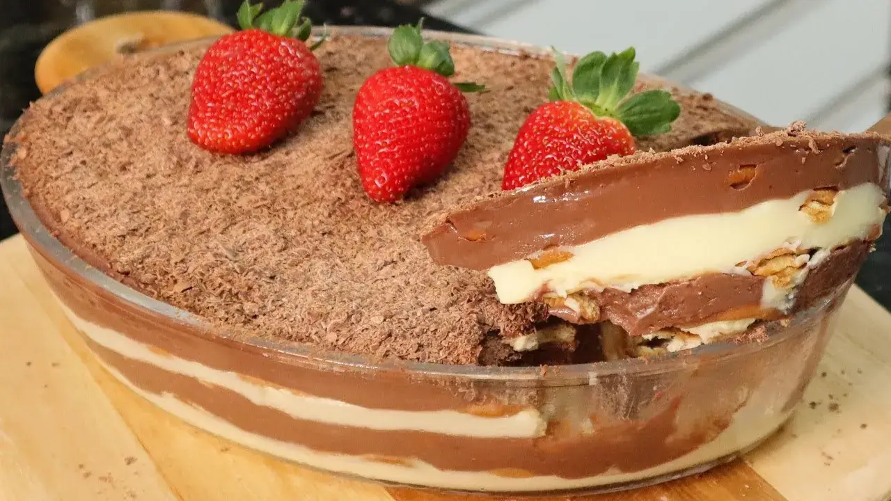 O pavê é uma sobremesa clássica que agrada a todos, perfeita para servir em festas,...