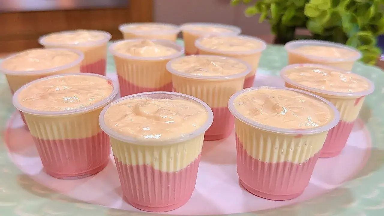 Se você procura uma sobremesa de suco em pó com creme de leite prática e...