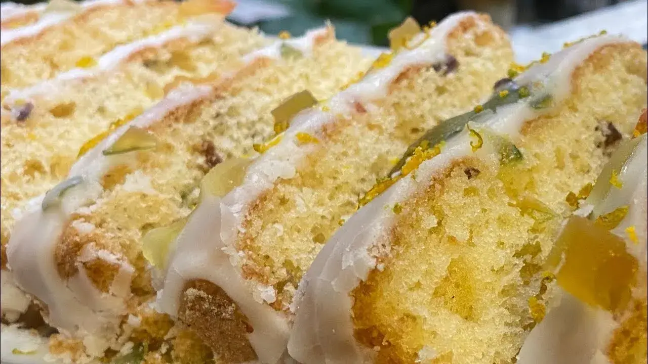 Bolo Natalino Fácil no Liquidificador: Receita de Bolo Natalino para Fazer Hoje Mesmo
