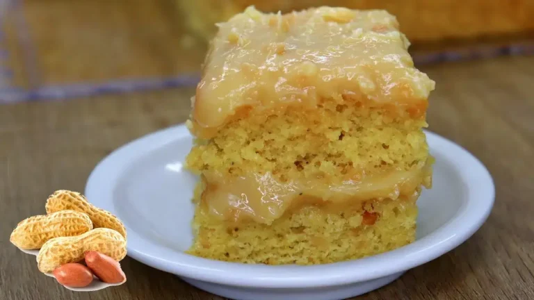 Bolo de Amendoim: Massa Fofinha com Recheio Cremoso
