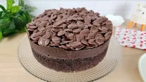 Bolo de Chocolate Crocante: Receita Fácil e Irresistível