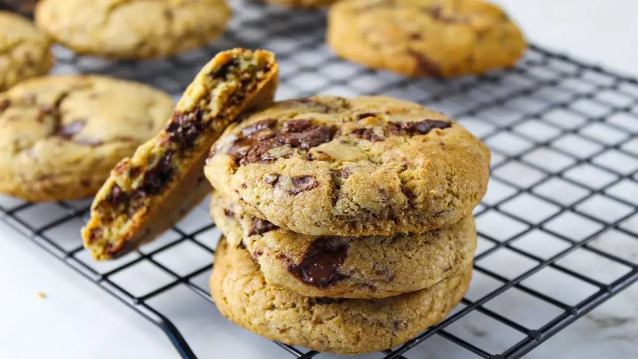 Cookie de Chocolate Crocante: Receita de Cookie Fácil e Clássica