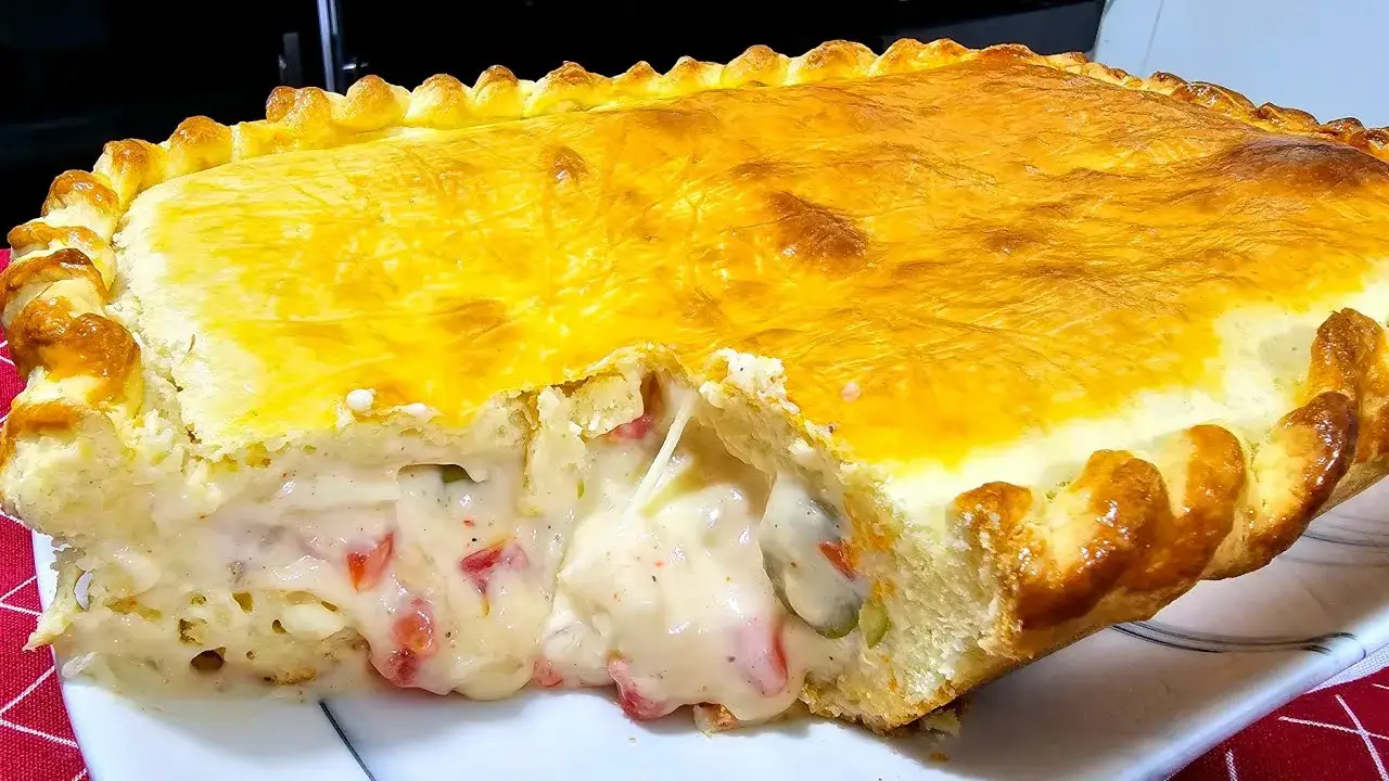 Empadão cremoso com massa que desmancha: Receita de empadão para fazer hoje mesmo