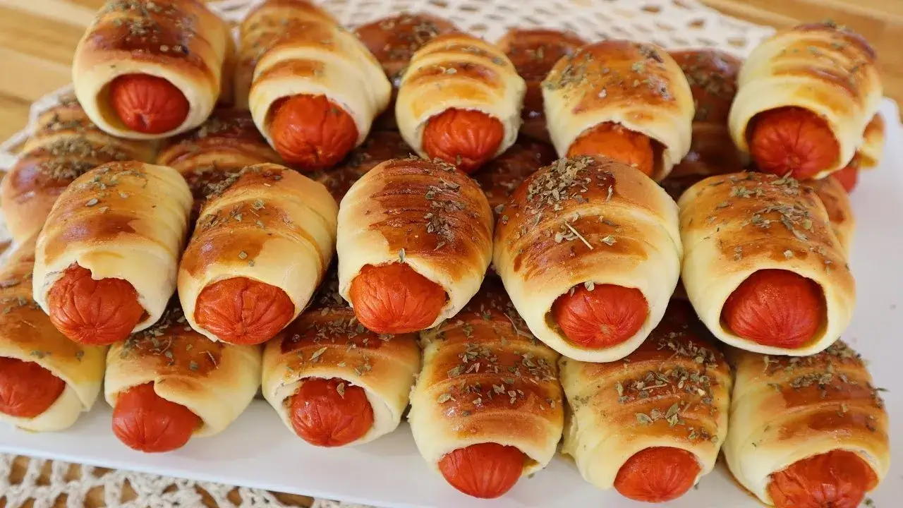 Enroladinho de Salsicha Fácil