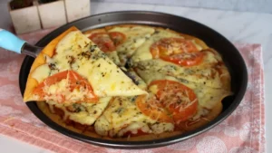 A pizza de liquidificador é uma receita prática, perfeita para quando você quer algo rápido,...