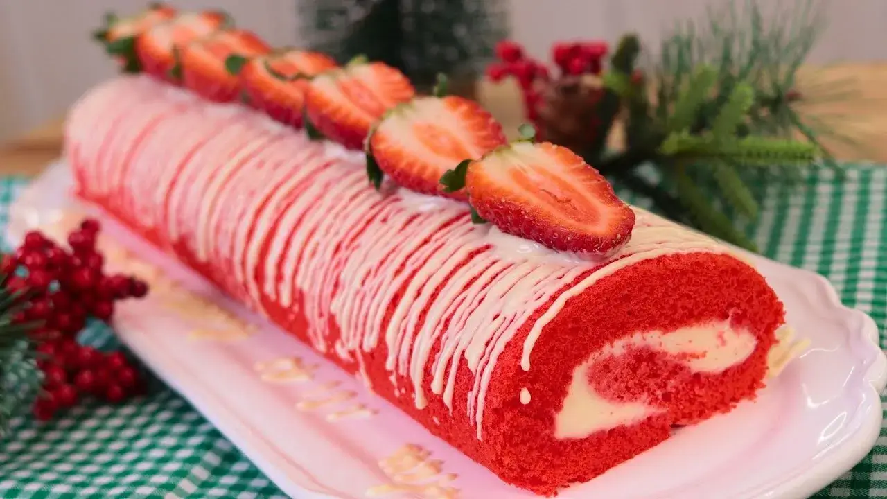 Rocambole red velvet fofinho com cream cheese