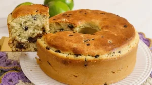 Rosca natalina fofinha com chocolate e passas