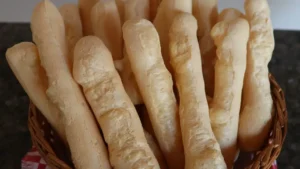 Biscoito de Polvilho Caseiro Crocante e Fácil de Fazer