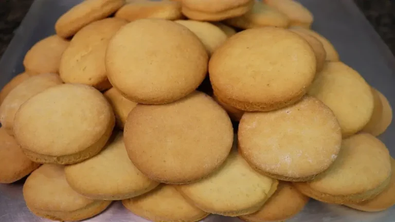 Bolacha caseira que desmancha na boca: Aprenda o segredo dessa receita