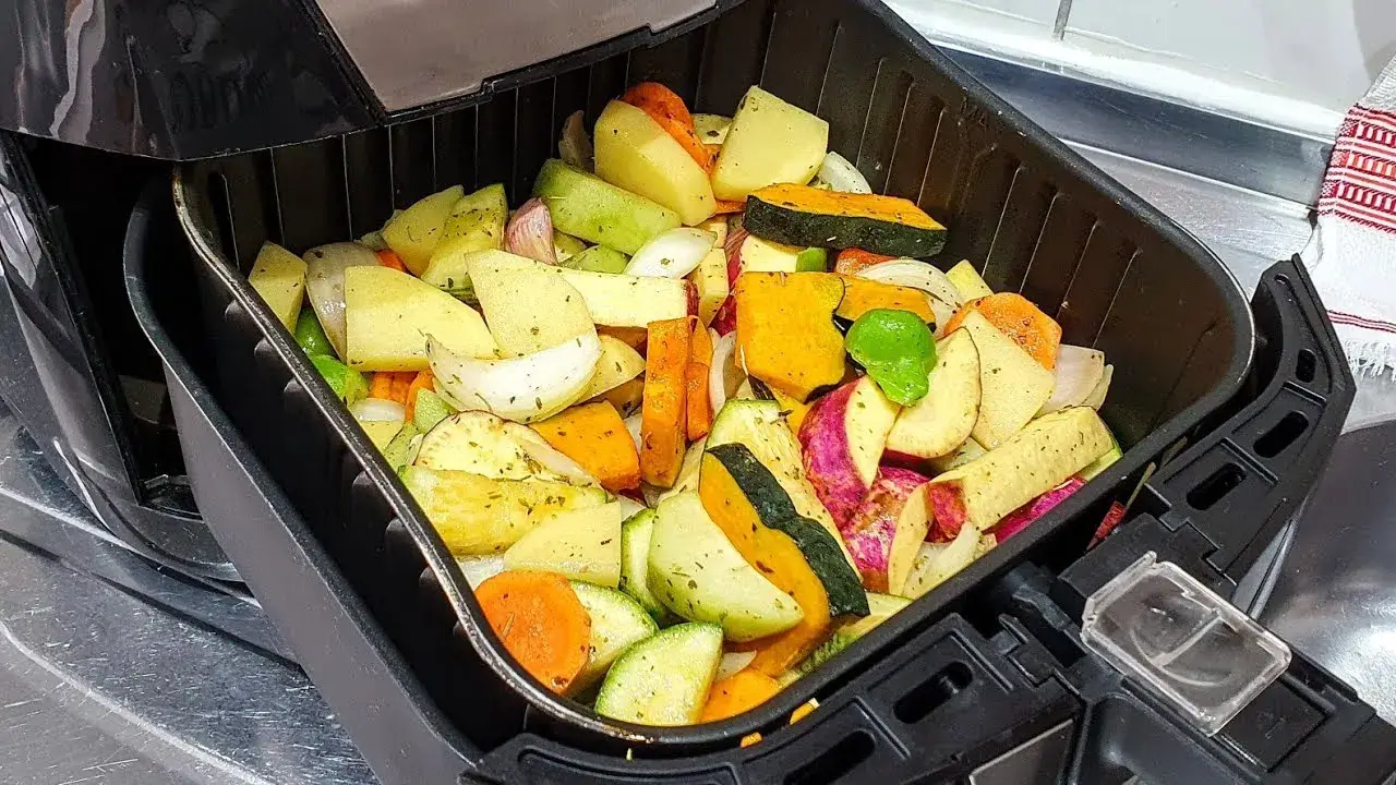 Legumes na AirFryer fáceis e bem temperados para o dia a dia