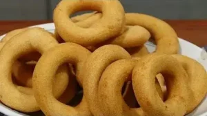 Biscoito de Polvilho Doce Frito com 3 Ingredientes Fácil de Fazer