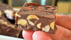 Chocolate com Amendoim Caseiro em Tablete Fácil
