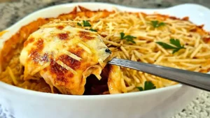 Fricassê de Frango Cremoso com Milho e Mussarela para o Almoço em Família
