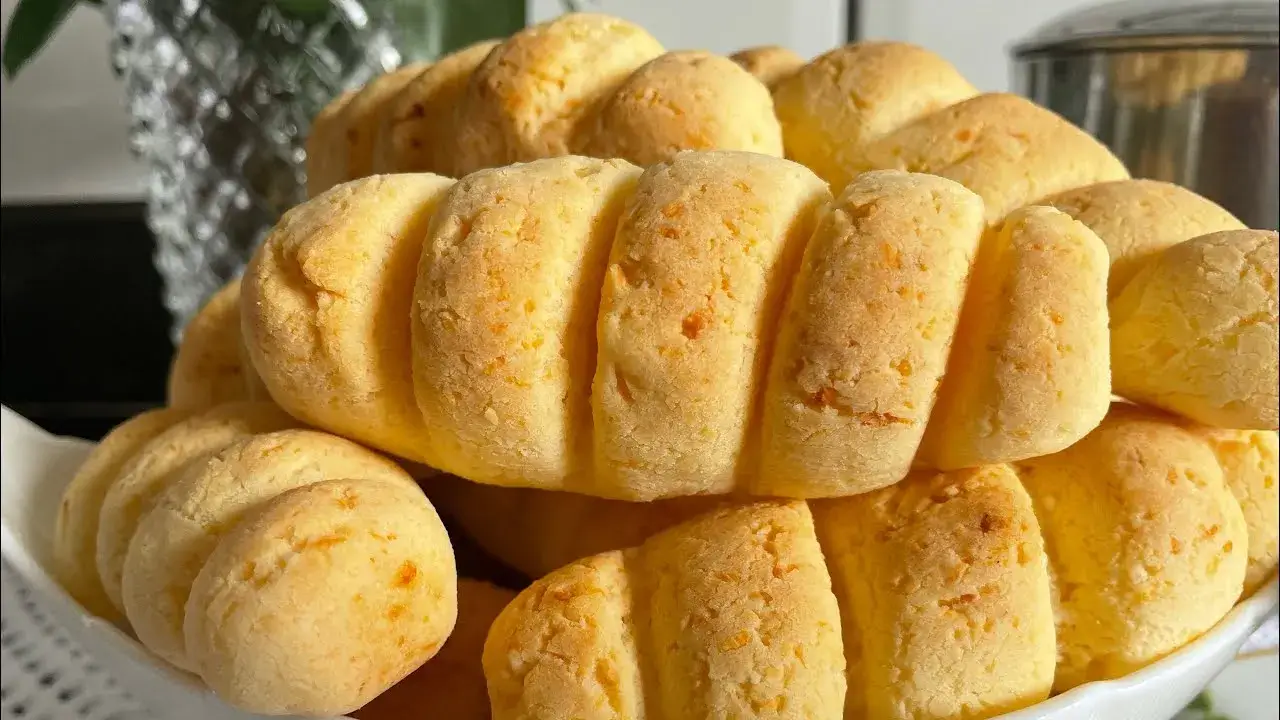 Biscoito com Queijo e Mandioca Fácil e Macio para Fazer em Casa