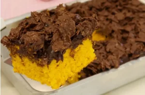 Bolo de Cenoura Crocante e Ganache Cremosa Fácil de Fazer
